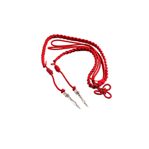 Aiguillettes tactiques personnalisées de haute qualité, rouges, pour usage professionnel, avec logo personnalisé, OEM/ODM, vente en gros, en Mylar, viscose et tissu bouclé - Product Image 1