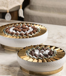 Cuenco de acero inoxidable para servir dátiles con pedestal y asa de anillo, elegante bandeja para frutas secas para decoración de mesa y hospital, ideal para Ramadán. - Product Image 6