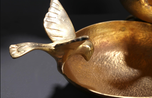 Meilleur Bain d'oiseaux de 2026 pour un jardin élégant et respectueux des oiseaux, Bain d'oiseaux en métal, Bol en aluminium couleur laiton antique, Fait main - Product Image 6