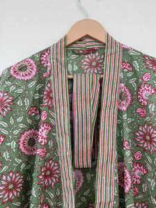 Bata Kimono de Algodón 100% Tejido con Estampado Digital de Dibujos Animados para Mujer, Camisón de Verano Hecho a Mano ODM con Cuello en V, Cintura Elástica y Largo Completo Suave - Product Image 2