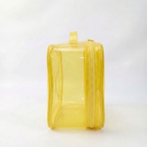 Sacs cosmétiques de grande capacité à la mode, résistants à l'eau, avec fermeture à glissière et étiquette en PVC gaufrée - Product Image 5