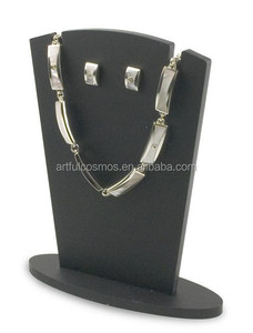 Soporte de collar negruzco de acrílico transparente minimalista llamativo 2025-Estuche de joyería corto ecológico - Product Image 2