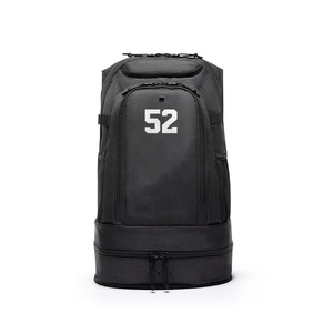 Sac de transport multifonctionnel pour ballon de basket, coque imperméable 1680D, capacité 50-70L, base renforcée, poches latérales zippées pour un accès facile - Product Image 1