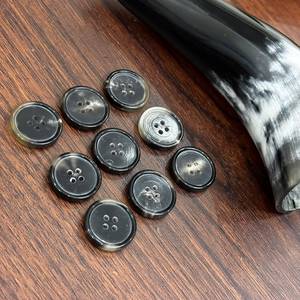 กระดุมฮอร์นแท้จากธรรมชาติสำหรับแบรนด์แฟชั่นและนักออกแบบโดย Curio CRAFT - Product Image 4