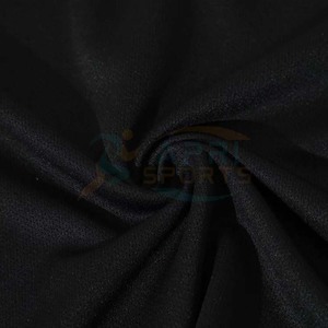 Uniforme de Baloncesto Apri Sports Negro y Rojo con Logotipo Sublimado, Transpirable, Unisex para Adultos, Conjunto de Camiseta y Pantalones Cortos para Entrenamiento - Product Image 2