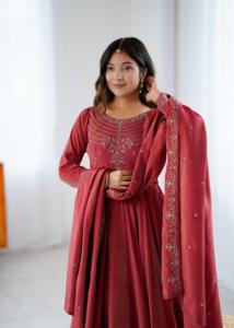 Conjunto de traje Anarkali de seda Chanderi con brillo romano puro, a la moda, con pantalón y dupatta, listo para usar, vestido étnico de fiesta para mujer - Product Image 5