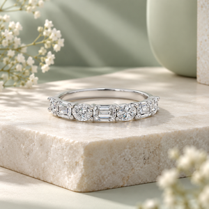 Bague Couronne Émeraude de Haute Qualité avec Diamant de Laboratoire Taille Ovale et Émeraude en Or 18K – Fournisseur OEM de Bijoux Fins en Gros - Product Image 3