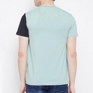 เสื้อยืดคอตตอนผู้ชาย แขนสั้น คอกลม ทรงปกติ ผ้าเจอร์ซีย์ถัก สีเขียวขาวตัดขอบ - Product Image 2