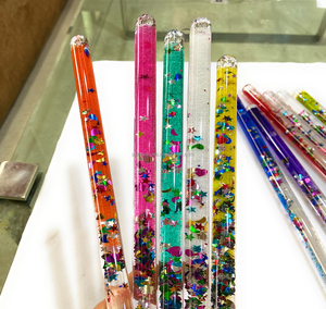 Varita mágica con brillantina de 29.5 cm, acrílico y arena de colores, juguete educativo, tubo sensorial - Product Image 2