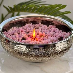 Bol Urli en métal de qualité supérieure avec texture martelée, idéal pour les cadeaux et les centres de table pour occasions spéciales - Product Image 6