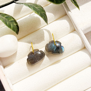 Colgante de Labradorita Natural en Forma de Nube, Amuleto de Piedra Preciosa Hecho a Mano, Joyería Curativa, Regalo para Ella - Product Image 3