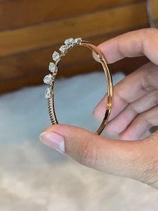 Pulsera Clásica con Diamantes Cultivados en Laboratorio de Corte Pera y Marquesa de 4 Quilates de Apricot Jewels |   Oro amarillo de 14 quilates certificado por IGI - Product Image 6