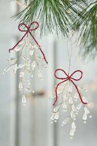 Crystal Beaded Christmas Ornaments With <b>Red</b> <b>Bow</b> Handicraft Decorations Traditional Style Irregular Shape - Product Image 1