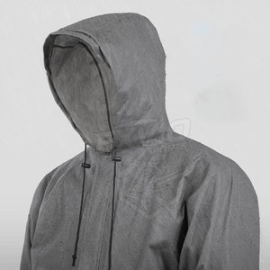 Traje Impermeable Cómodo y Transpirable, Nuevo Diseño 2026, Impresión de Logotipo Personalizado, Traje Impermeable para Hombre - Product Image 4