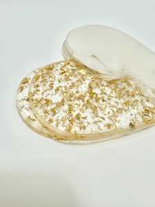 Sous-verres en résine époxy faits à la main avec incrustation de feuilles d'or pour la Saint-Valentin, la fête des mères et la décoration de Pâques - Product Image 6