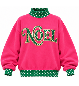 Sudadera Rosa con Cuello Alto para Mujer, con Detalles de Puntos Verdes y Aplique de Letras Navideñas - Product Image 1