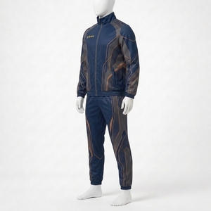 Conjunto deportivo premium de chaqueta y pantalones cortavientos para hombre, diseñado para entrenamiento en el gimnasio, correr, caminar, viajar y uso casual de fin de semana. - Product Image 3