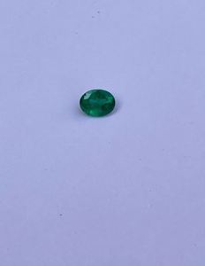 Piedra de Esmeralda al por Mayor para Diseñadores, Esmeralda Verde Intenso con Corte Cojín, Gema Fina al Mejor Precio por Exportador - Product Image 3