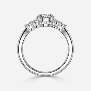 Anillo de Compromiso con Diamante Cultivado en Laboratorio de 2.75CT, Corte Brillante Redondo, con Piedras Laterales en Forma de Hoja, Oro de 14K, Fabricante - Product Image 4