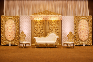 Jodha Akbar Stage Royal Carved Wedding Stage With Luxury <b>Sofa</b> Maharaja Style White & <b>Gold</b> Mandap Stage Setup Australia - Product Image 4