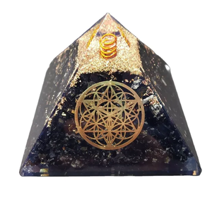 Pyramide d'orgone en cristal de labradorite de meilleure qualité Cristaux de guérison naturels Pyramides d'orgonite énergétique à vendre - Product Image 6