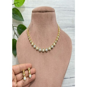 Magnifique ensemble collier ras-du-cou et boucles d'oreilles en laiton plaqué or de qualité supérieure, bicolore, avec zircon CZ, cadeau de mariage pour femme - Product Image 2