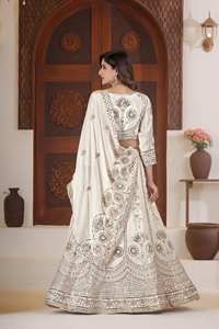 Lehenga Choli de Seda Chinon de Ramdev Trading con Bordado Intrincado y Materiales Reciclados - Elegancia Real para Bodas y Fiestas - Product Image 5