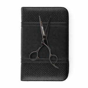 Ciseaux de coupe classiques légers en acier inoxydable noir mat de haute qualité pour usage professionnel en salon de coiffure - Product Image 3