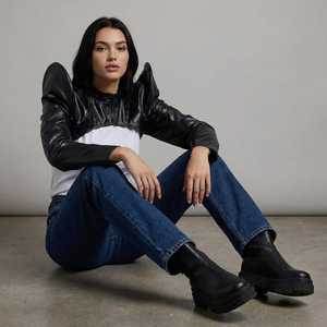 Haut court asymétrique en similicuir PU pour femme, à manches chauve-souris, col roulé, fermeture éclair, couleur unie, pour l'automne - Product Image 4