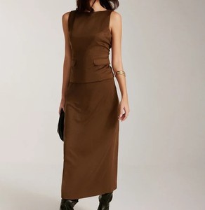 Débardeur court en daim pour femme, sans manches, style décontracté, gilet tendance, toucher doux, vêtements haut de gamme, vente en gros, fournisseur direct d'usine OEM - Product Image 1