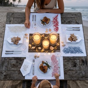 Ensemble de sets de table et de serviettes brodés blancs de luxe - Décoration de table élégante au style côtier corallien pour les fêtes sur la plage et les tables à manger - Product Image 3