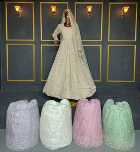 Red Lehenga Choli de diseñador con LX Front Cut Heavy Dori Work y bordado completo de piedra Jarkan disponible en 5 colores - Product Image 3