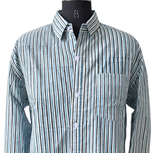 Camisa de algodón a rayas con estampado a mano |   Camisa Verde y Blanca con Botones |   Camisa Unisex Hecha a Mano por Artesanos |   Top de Moda Sostenible - Product Image 2
