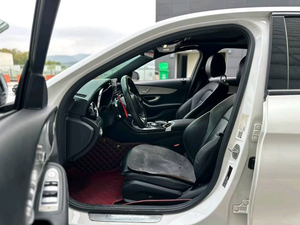 Mercedes-Benz Clase C Sedán 2015, 5 Asientos, Interior de Cuero, Faros LED, Neumáticos R18, Volante a la Izquierda, Gasolina, Automático, Aire Acondicionado - Product Image 6