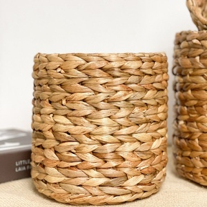 Porte-pot de fleurs d'intérieur moderne en rotin tressé naturel, écologique, avec motif circulaire et capacité personnalisable - Product Image 2