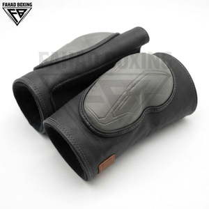 Protectores de Rodilla de Cuero Sintético Personalizados para Gimnasio y Boxeo, Duraderos, a la Moda, Servicio OEM/ODM, Precio al por Mayor - Product Image 3