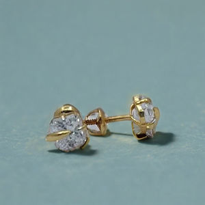 Elegantes Pendientes de Diamantes en Oro de 22K con Engaste Clásico, Joyería Minimalista y Elegante para Mujer, Uso Diario - Product Image 2