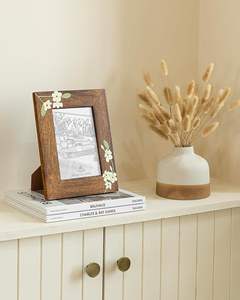 Cadre photo vintage 4x6 en bois au design simple, très populaire, avec support mural en MDF et affichage sur table - Product Image 4