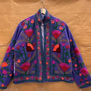 Chaqueta Boho Morada Bordada para Mujer, Chaqueta Étnica Vintage Hecha a Mano con Bordado de Hilos Coloridos - Product Image 1