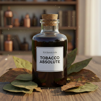 Huile Absolue de Tabac Pur Nicotiana Tabacum Extraite par Solvant Qualité Parfumerie Liquide Viscieux Ambre Foncé Approvisionnement en Vrac