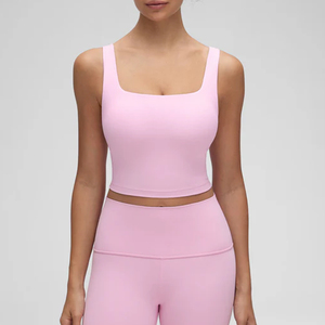 Ensemble de yoga et de sport léger et respirant pour l'entraînement, le fitness et la course en extérieur, comprenant un haut de sport et une brassière de yoga - Product Image 1