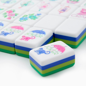 Juego de Mahjong Americano Personalizado de Resina con Fichas Acrílicas de 4 Capas y Personalización Grabada para Diversión Familiar - Product Image 2