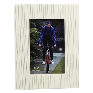 White Resin Photo <b>Frame</b> 4x6 Inch Rectangular Minimalist Tabletop Decor Made in India - Product Image 1