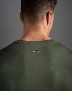 เสื้อยืดครอปทรงปกติ ผ้าฝ้ายถัก 100% สปอร์ต สตรีทแวร์ สำหรับผู้ชาย ขายส่ง รับผลิตตามแบบ เป็นมิตรกับสิ่งแวดล้อม แห้งเร็ว ระบายอากาศได้ดี ด้านหน้า - Product Image 3