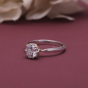 Anillo de compromiso solitario con diamante cultivado en laboratorio certificado por IGI, oro de dos tonos blanco/rosa y amarillo de 14 quilates con halo oculto para mujer - Product Image 5