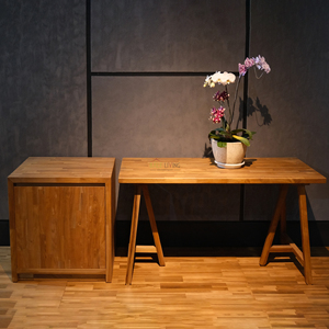 Armoire de salon minimaliste en teck massif avec porte à panneau plat, meuble de rangement écologique et durable pour hôtel et appartement - Product Image 4