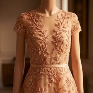 ชุดเดรสค็อกเทลประดับลูกปัดลายเรขาคณิตทองแดงสุดหรู แขนสั้น สำหรับงานเลี้ยงคืนสู่เหย้า - Product Image 1