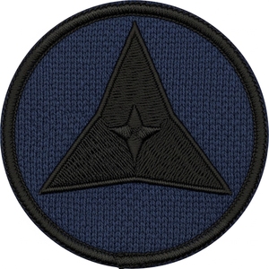 Badge maçonnique minimaliste brodé, motif couronne à contour blanc, patch rond bleu marine, accessoire à coudre personnalisé pour uniforme de franc-maçon - Product Image 6