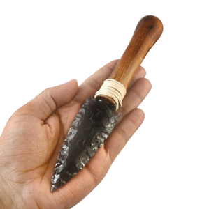 Cuchillo de cristal de amatista con mango de cristal, hoja tallada a mano con punta de flecha, decoración espiritual, decoración para brujas, venta al por mayor - Product Image 2