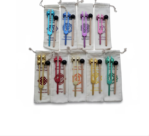 Juego de diapasones de chakra codificados por colores de alta calidad, de aleación de aluminio, para sanación con sonido y meditación. - Product Image 4